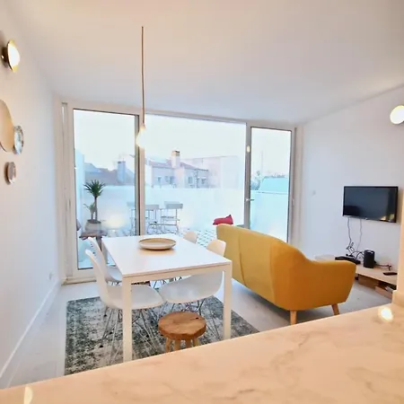 Akicity Ourique Charm Apartman